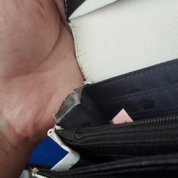 Juicy Couture black & white leather wallet - Picture 10 of 11